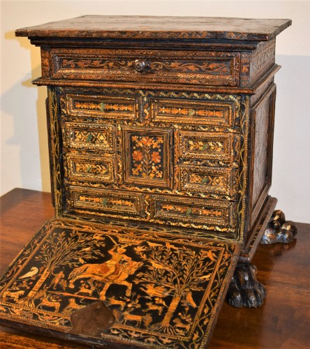 Antiquités - Coin cabinet with flap lid entirely inlaid with various woods 